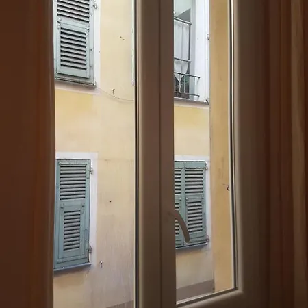 In - Rue Droite Guest house *