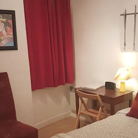 In - Rue Droite Guest house