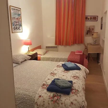 In - Rue Droite Guest house Nice